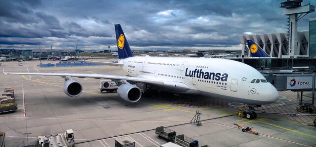 Manipulator marfă / bagaje ale aeronavelor din Aeroporturile Frankfurt / Dusseldorf / Köln-Bonn